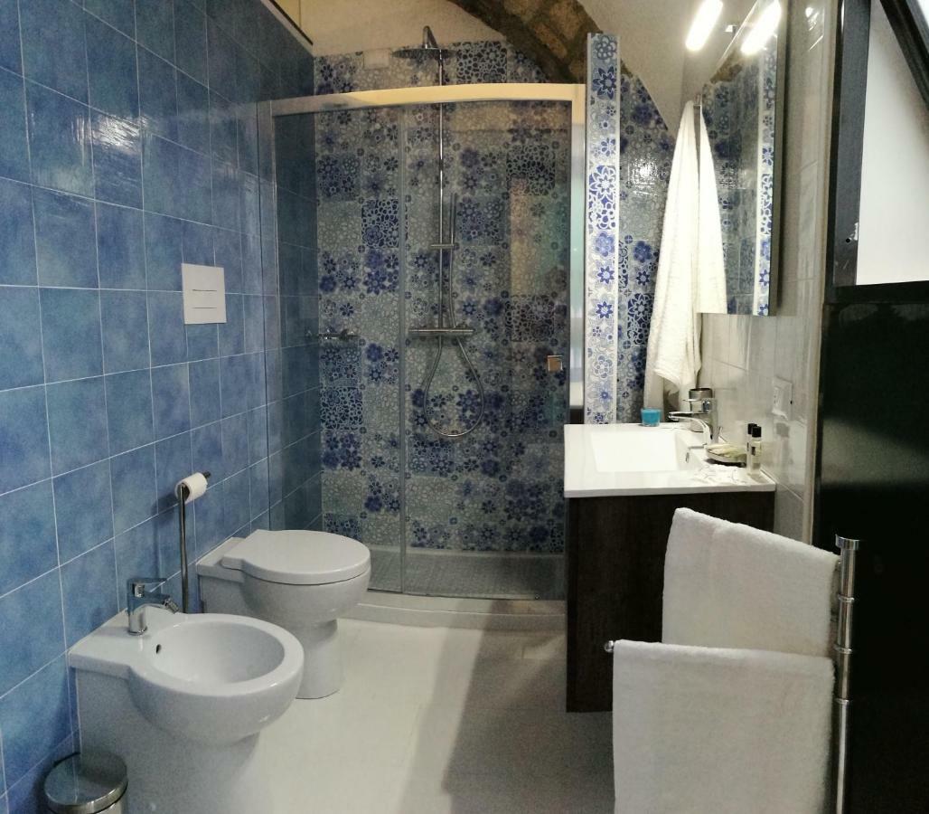 Holidayhouse089 ซาแลร์โน ภายนอก รูปภาพ